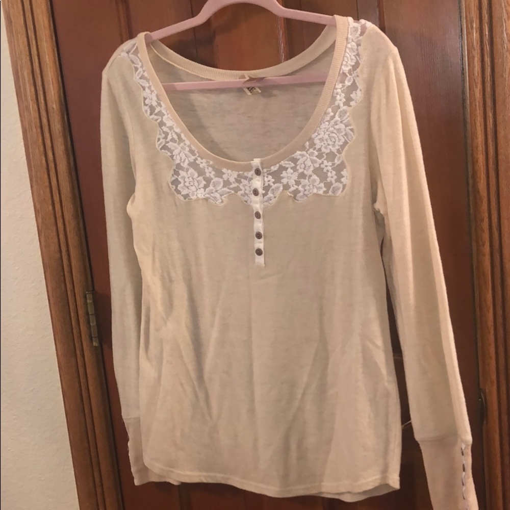 COPY - Lace inset top